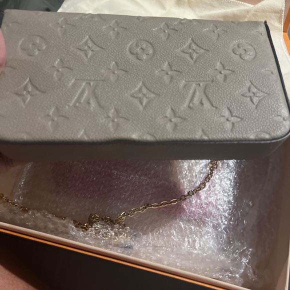 Louis Vuitton Felicie bag - Picture 4 of 10